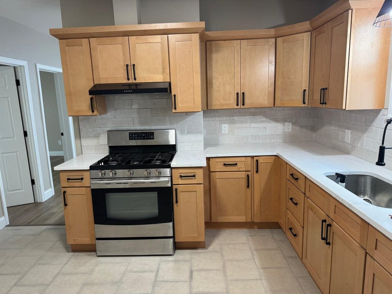 33 Linwood Ave #1 - Photo 6 of 8