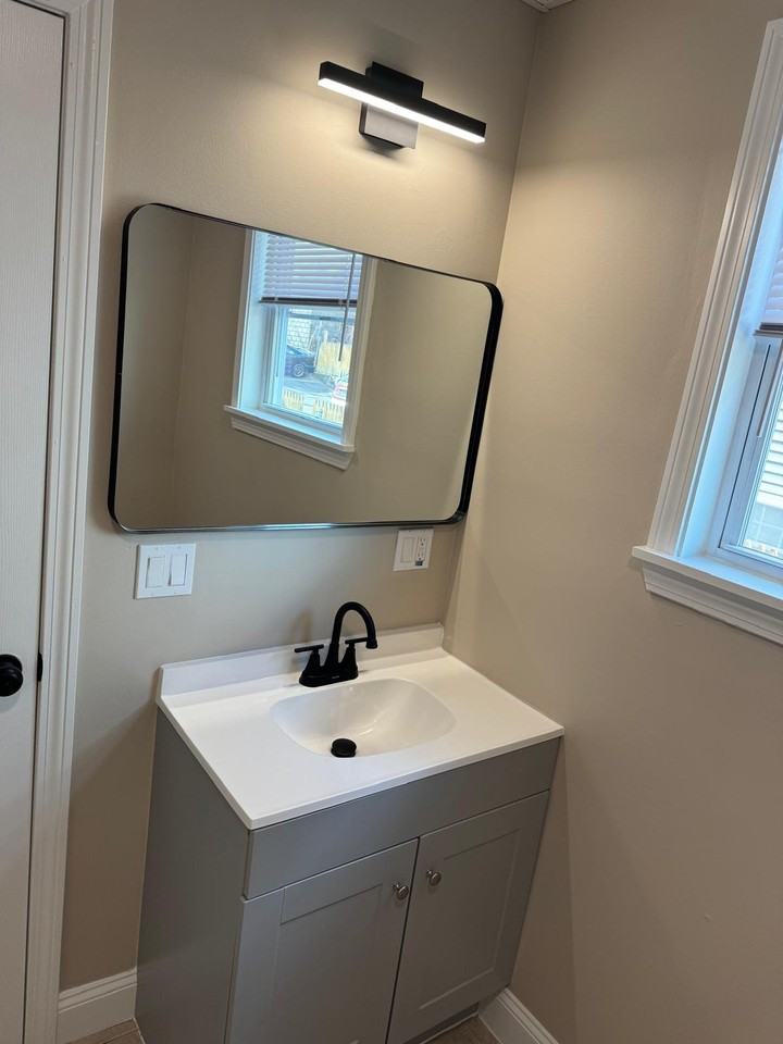 33 Linwood Ave #1 - Photo 7 of 8