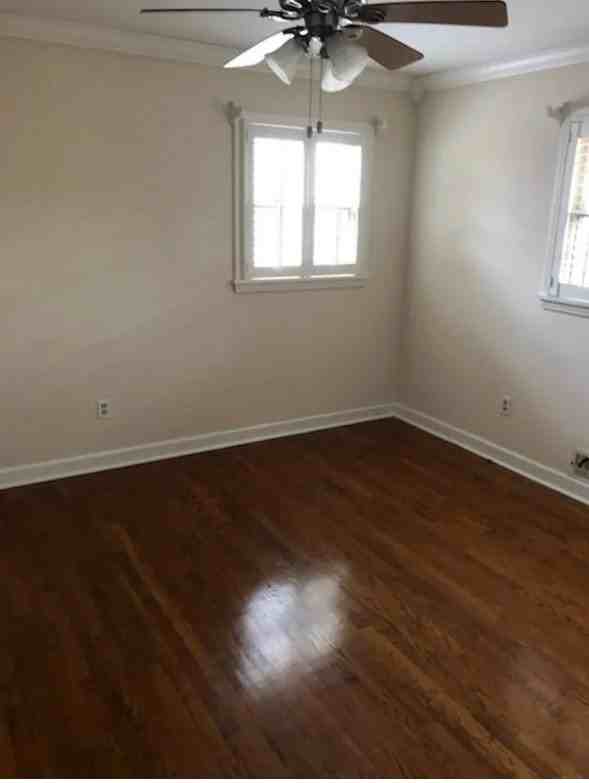 320 Emmett Ave - Photo 5 of 8