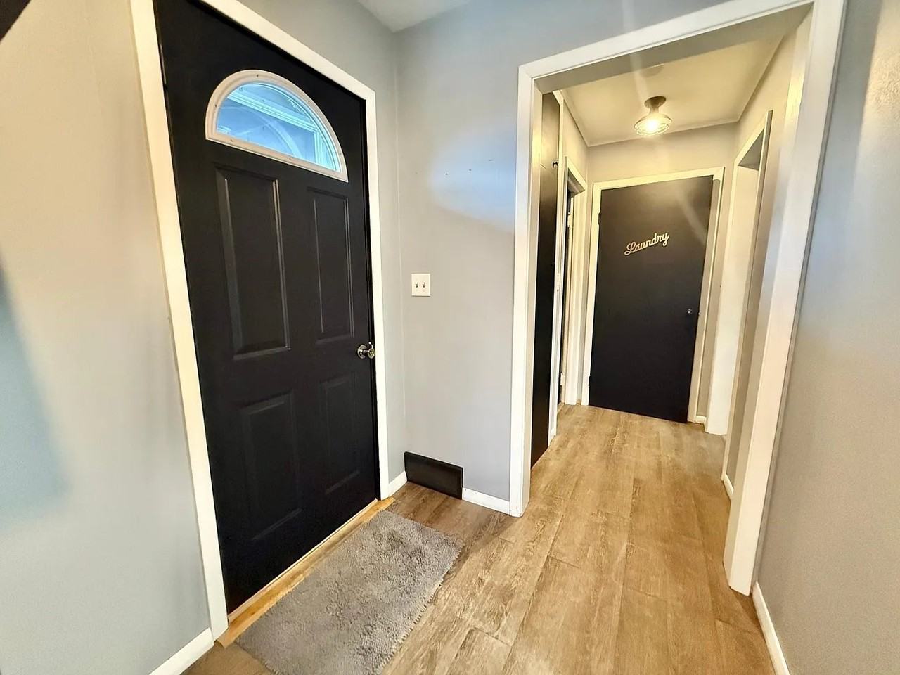 240 Kneale Ave N - Photo 2 of 20
