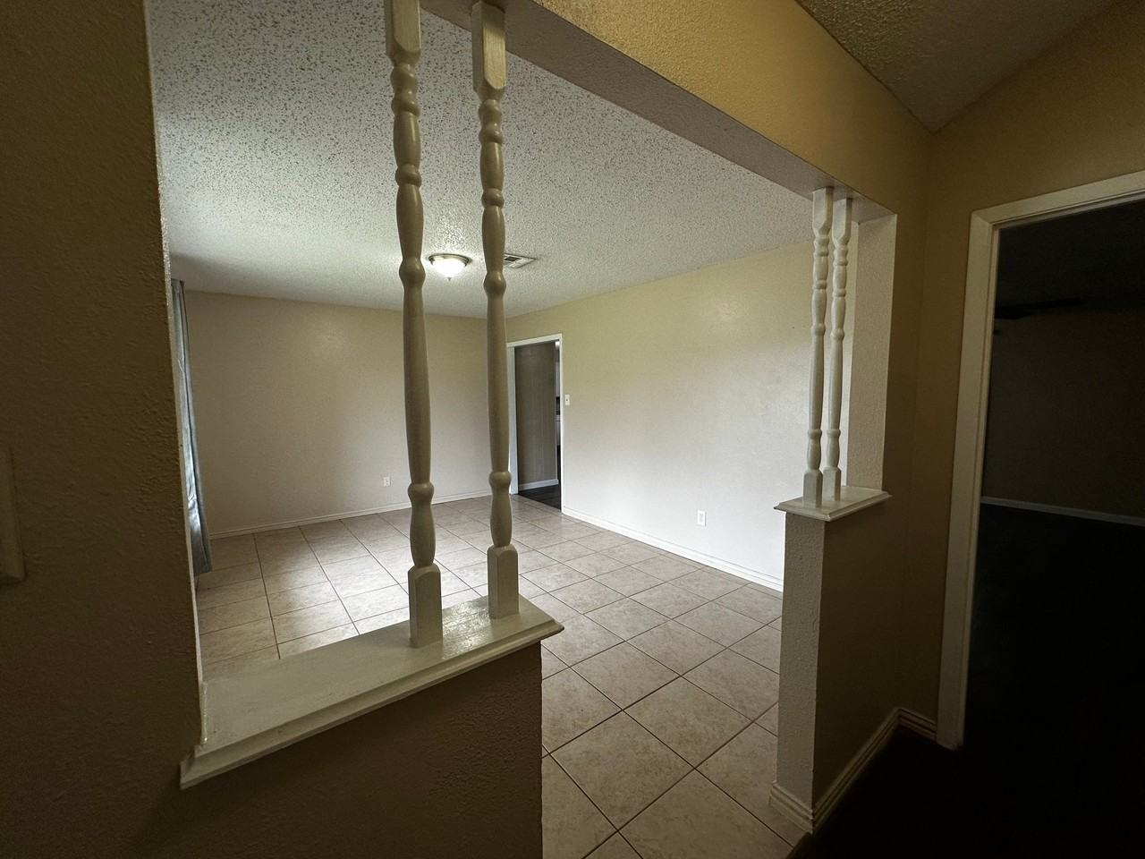 179 Weldon Dr - Photo 2 of 18