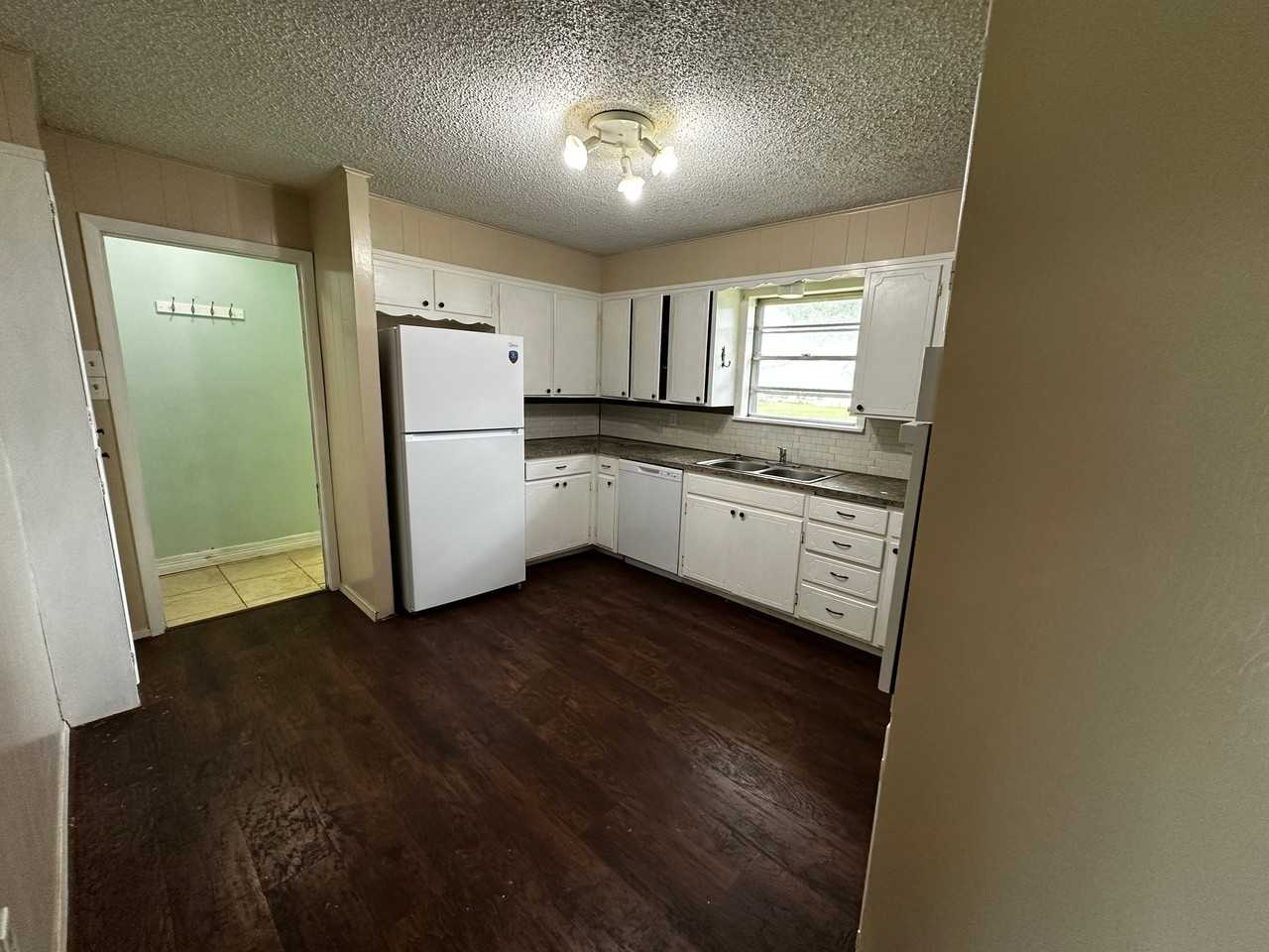 179 Weldon Dr - Photo 6 of 18