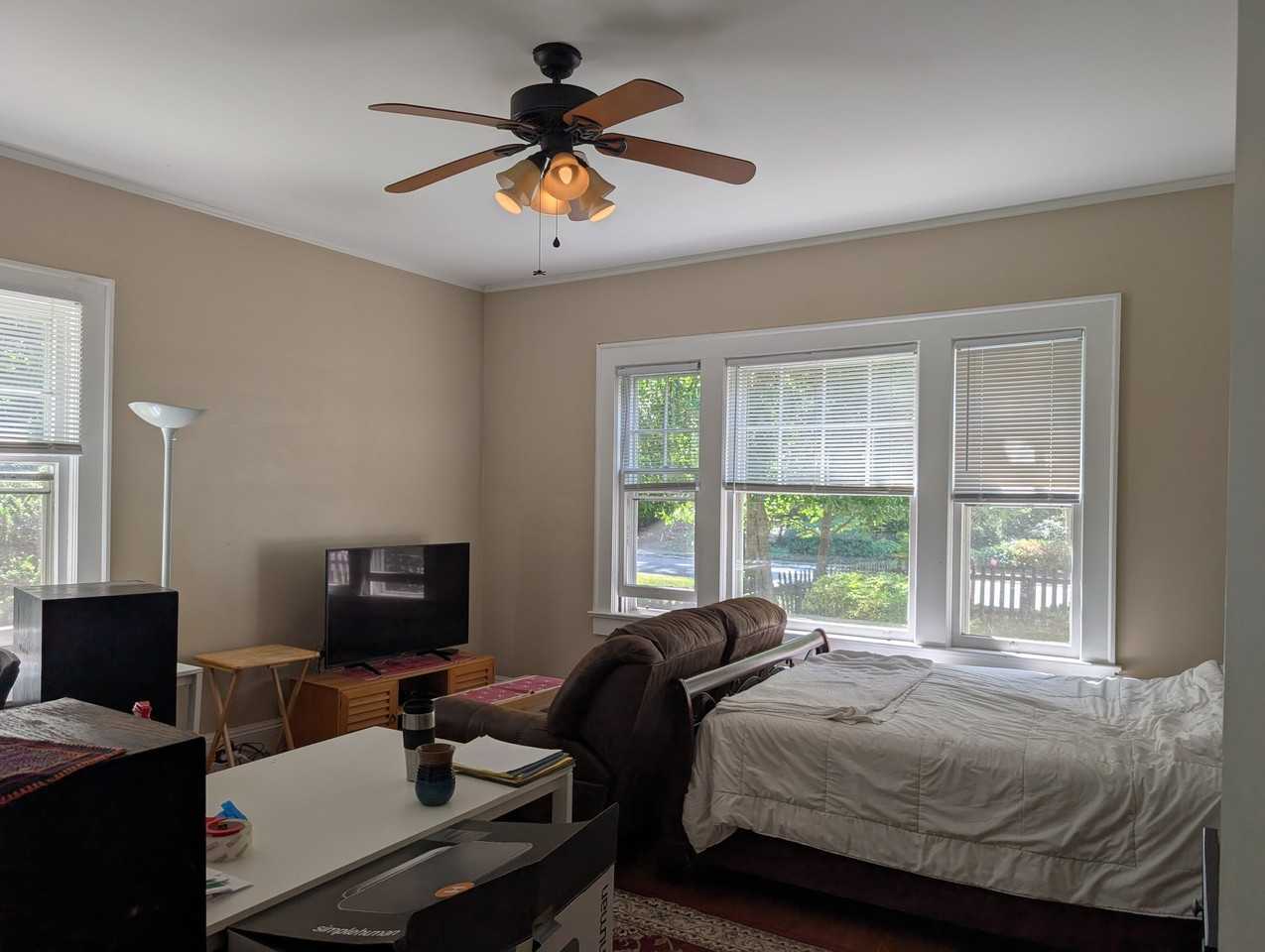 1123 4th Ave W - Photo 6 of 20