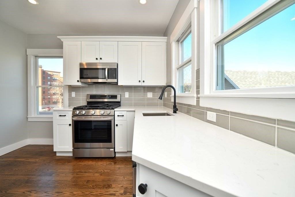 8 Chestnut Ave #3 - Photo 2 of 12