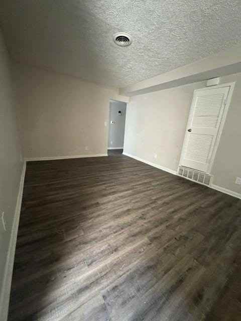 2032 Catalpa Dr #E - Photo 2 of 13