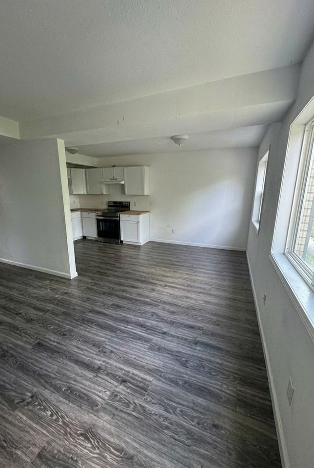 2034 Catalpa Dr #E - Photo 2 of 8
