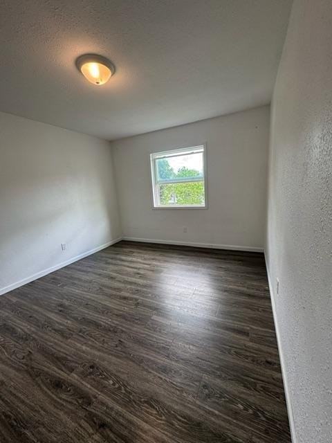 2034 Catalpa Dr #E - Photo 5 of 8