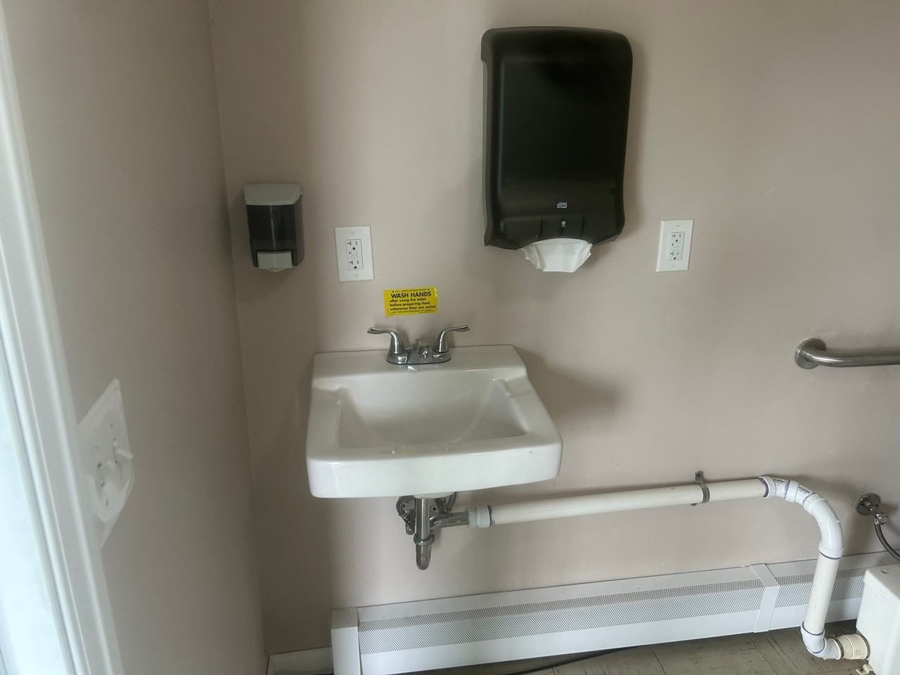 519 Front St #519 - Photo 2 of 10