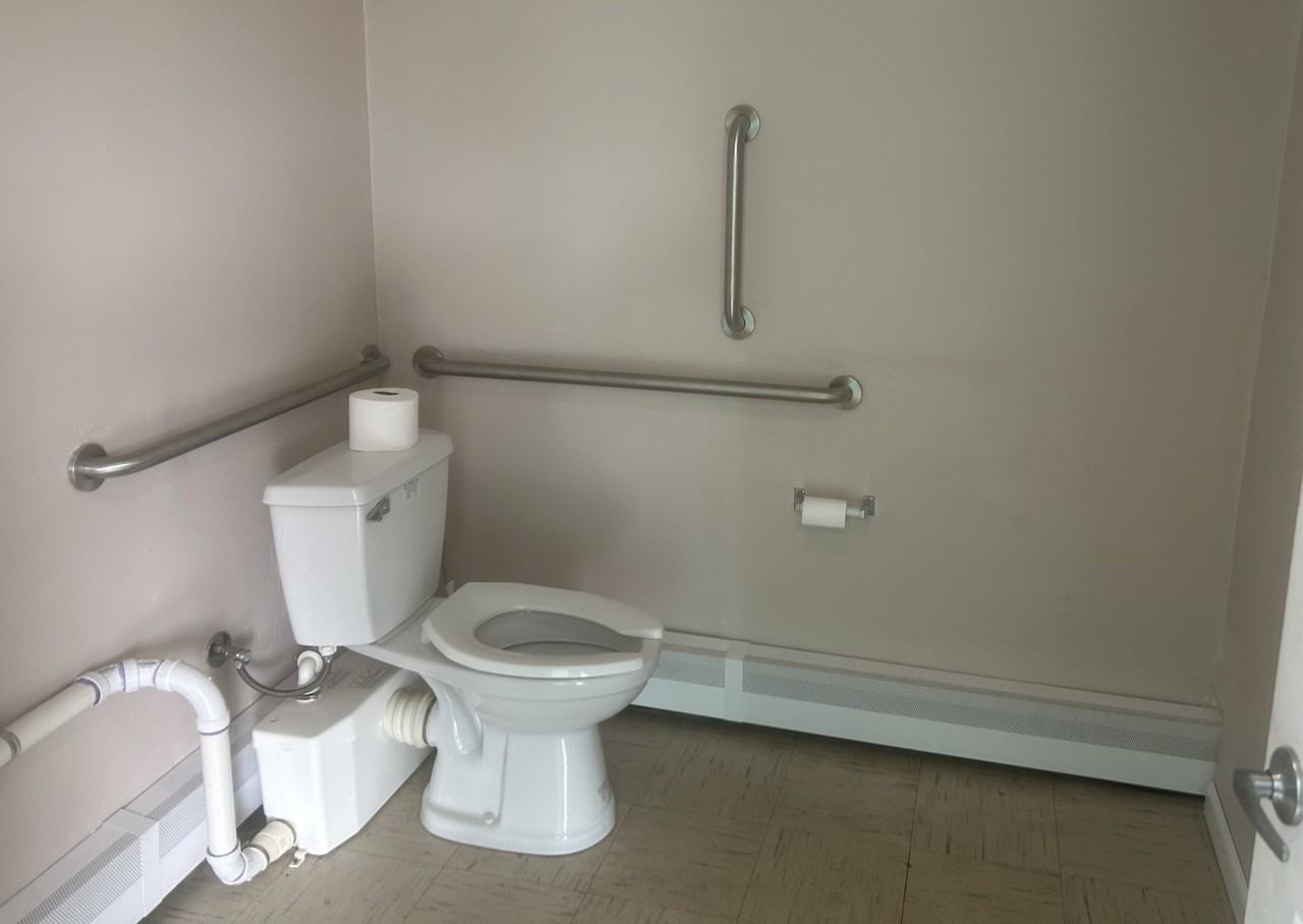 519 Front St #519 - Photo 3 of 10