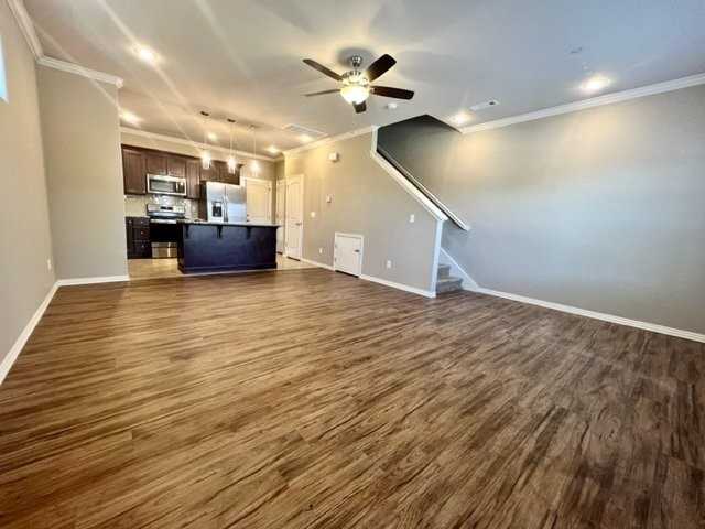 893 W North St - Photo 2 of 18