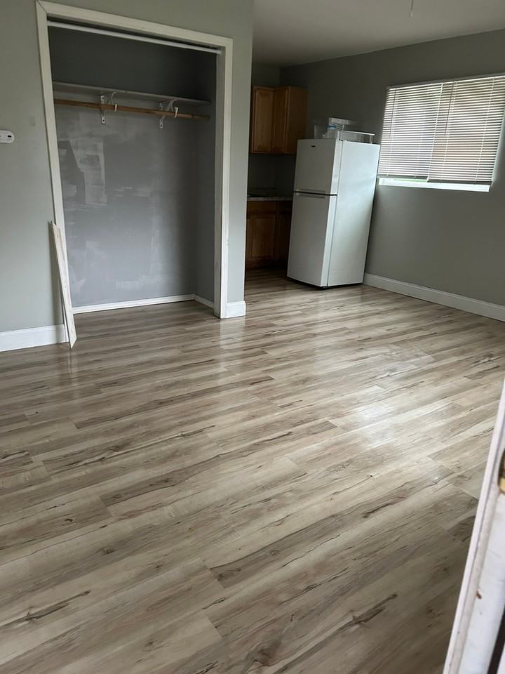 1118 Crocus Dr #A - Photo 2 of 5