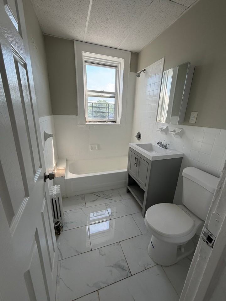 2 Columbia Ave #403 - Photo 3 of 5