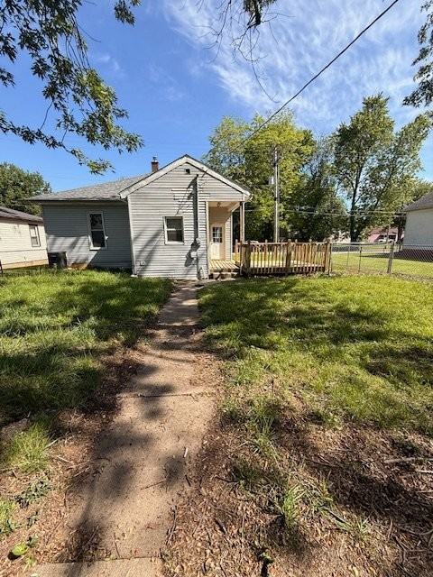 329 Taylor Ave - Photo 2 of 9