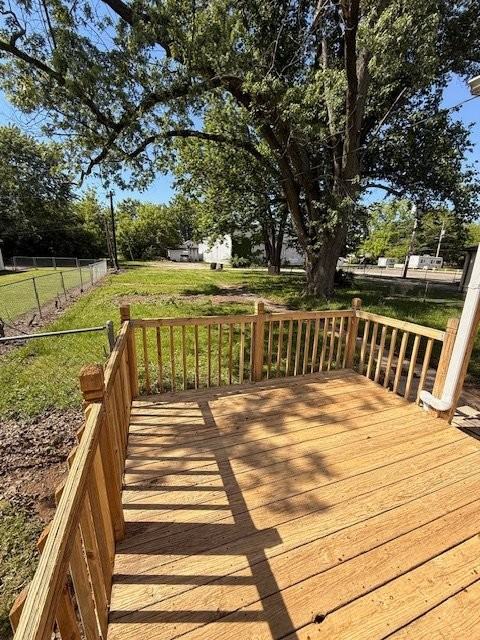 329 Taylor Ave - Photo 3 of 9