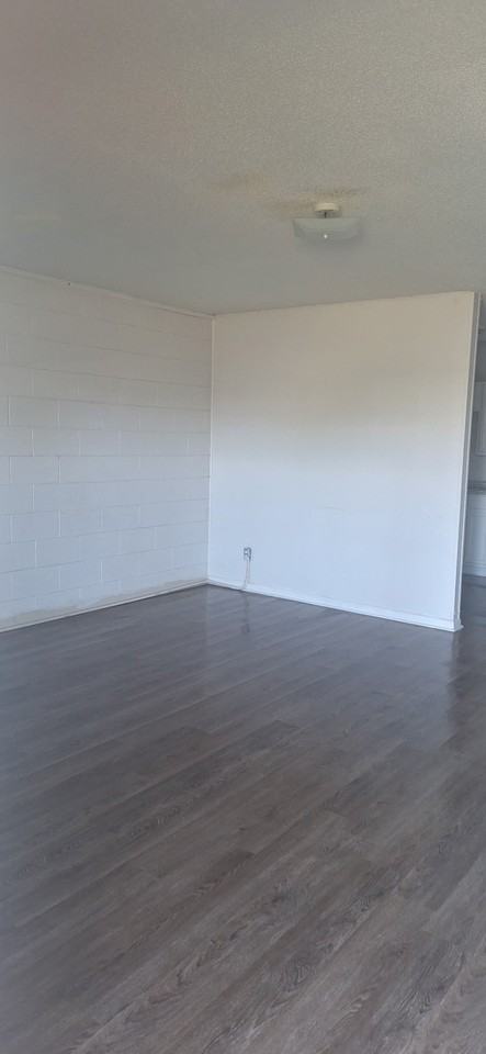 2873 Hwysouth #1 - Photo 2 of 5