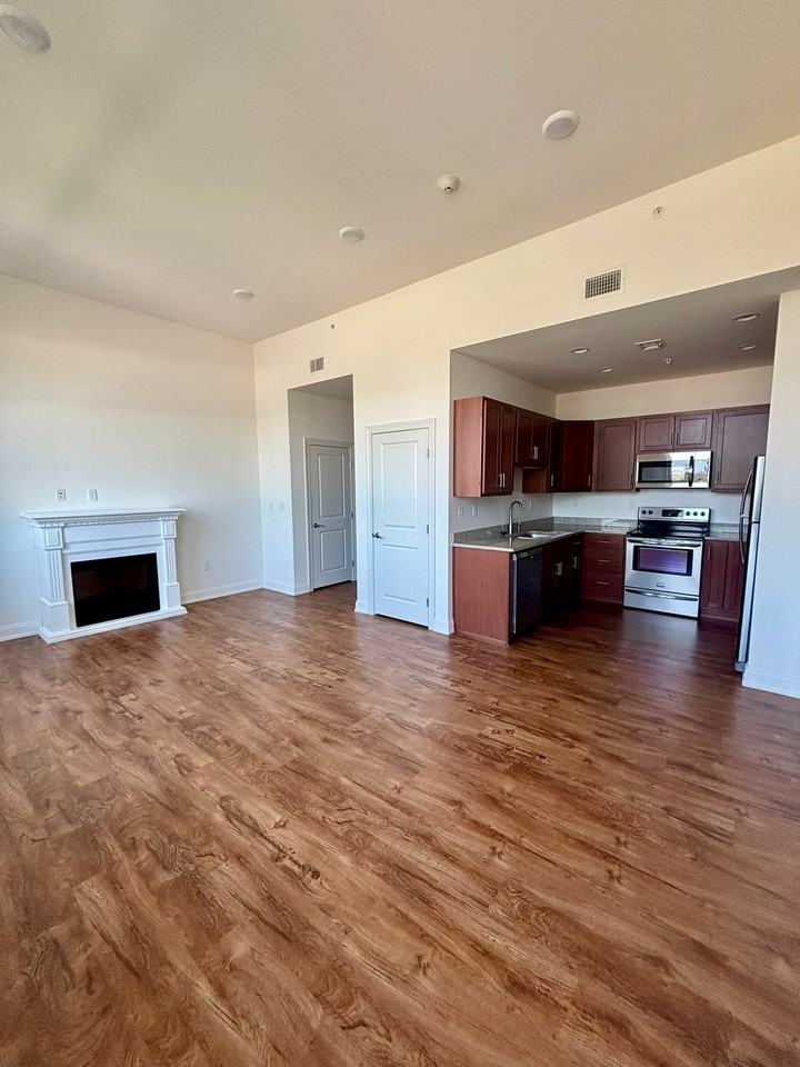 591 Terrace Blvd #210 - Photo 2 of 9