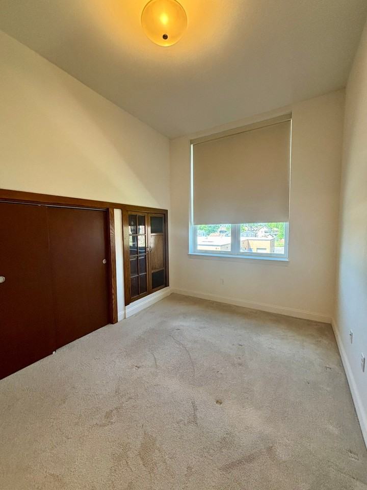 591 Terrace Blvd #210 - Photo 5 of 9