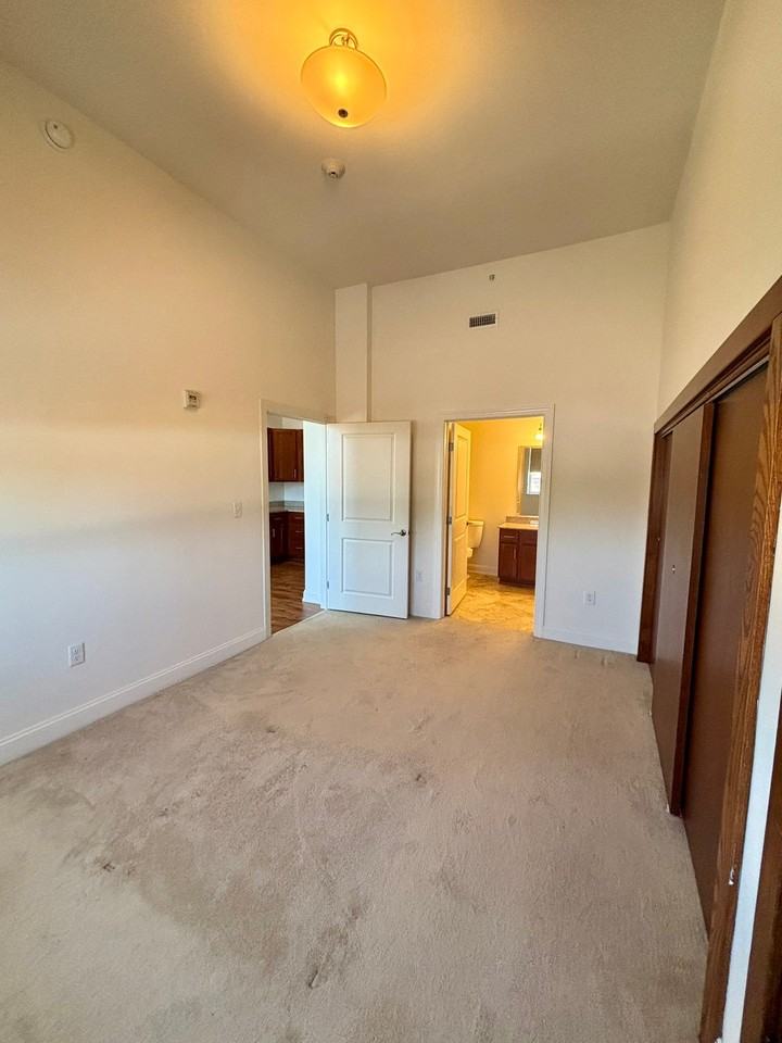 591 Terrace Blvd #210 - Photo 6 of 9