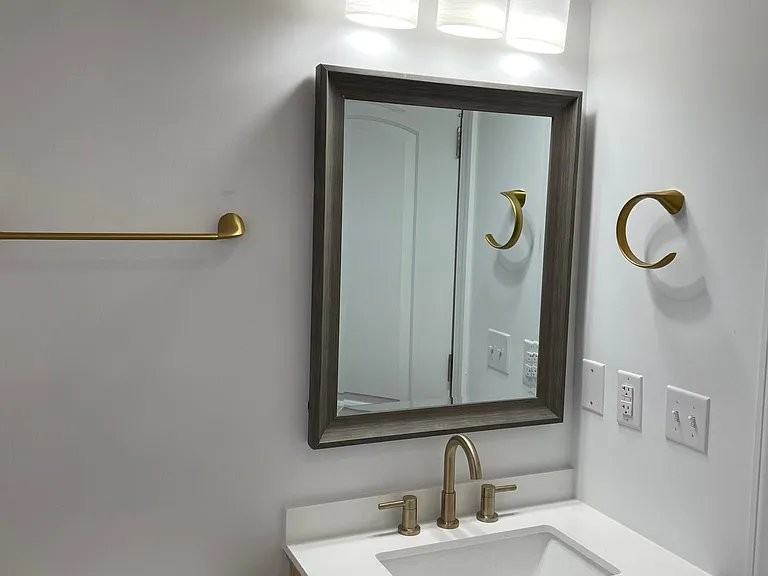 431 Blackford St #2 - Photo 3 of 12