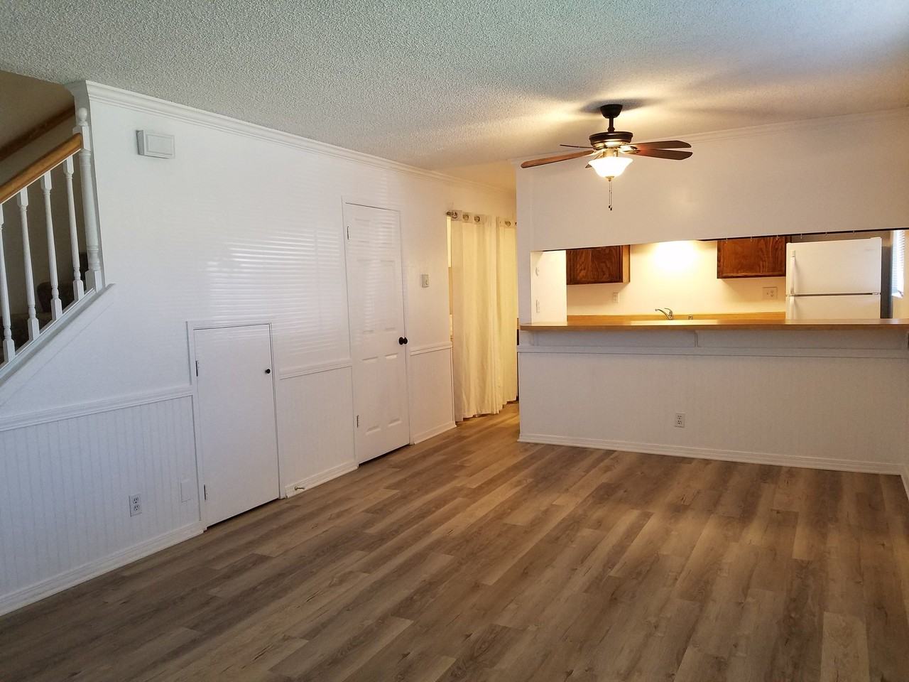 1533 El Tigre Ct #B - Photo 4 of 9