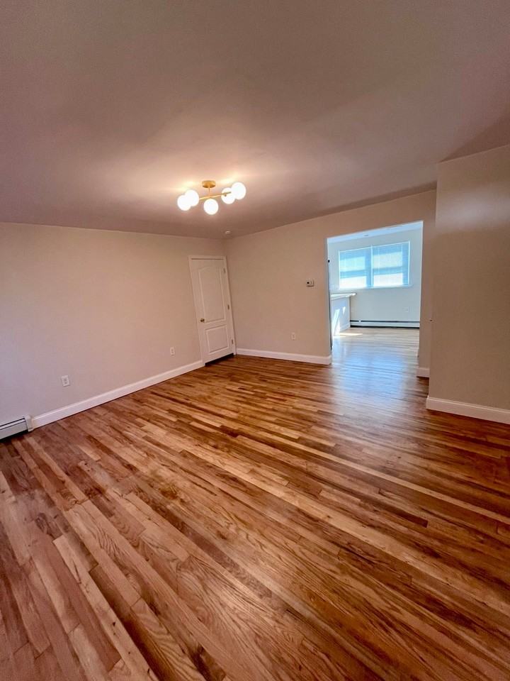 340 Maple St #A - Photo 4 of 11