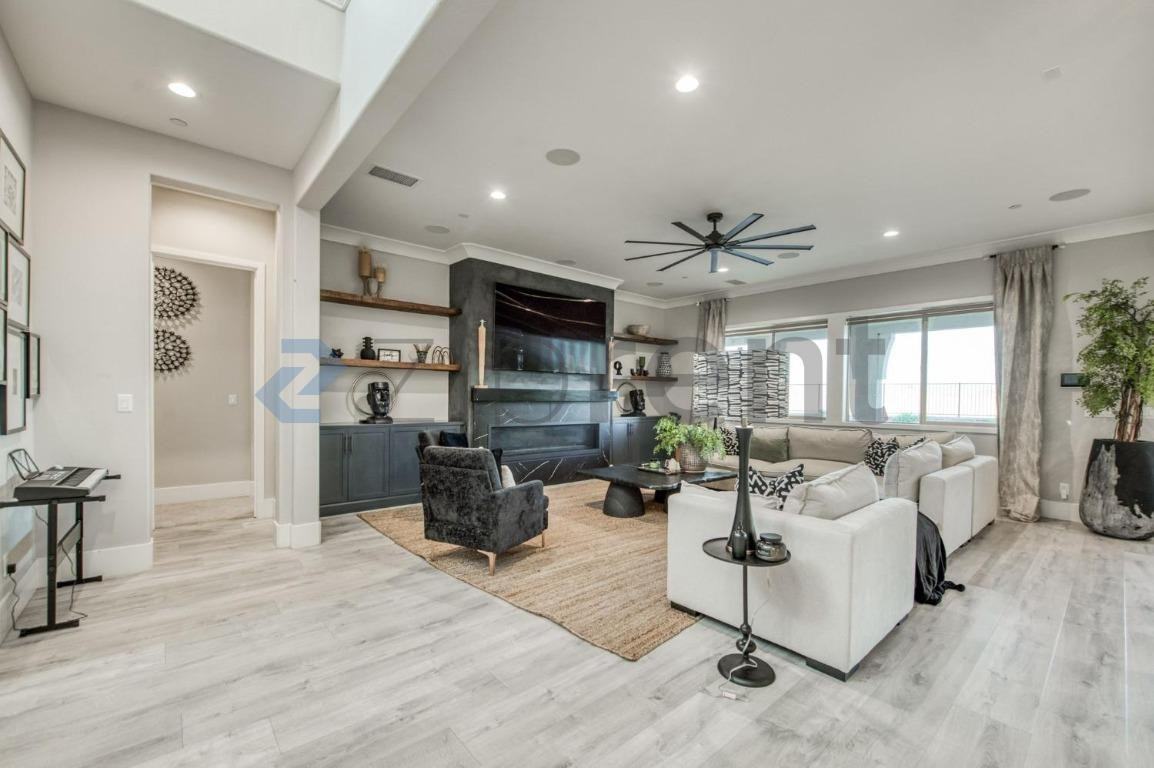 4721 Overstone Ave - Photo 3 of 40