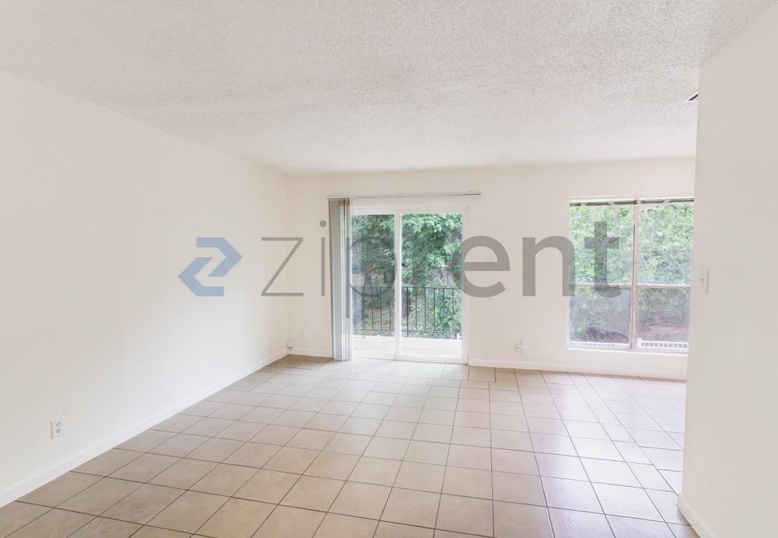 2906 Sweeney Ln #D - Photo 6 of 14