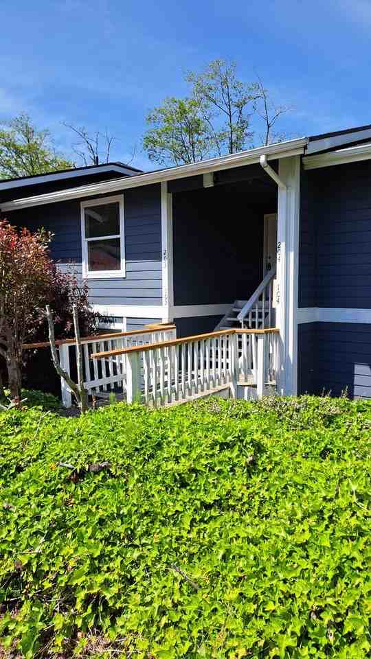1934 Lincoln Ave Se #203 - Photo 2 of 32