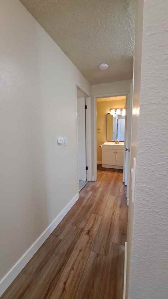 1934 Lincoln Ave Se #203 - Photo 6 of 32