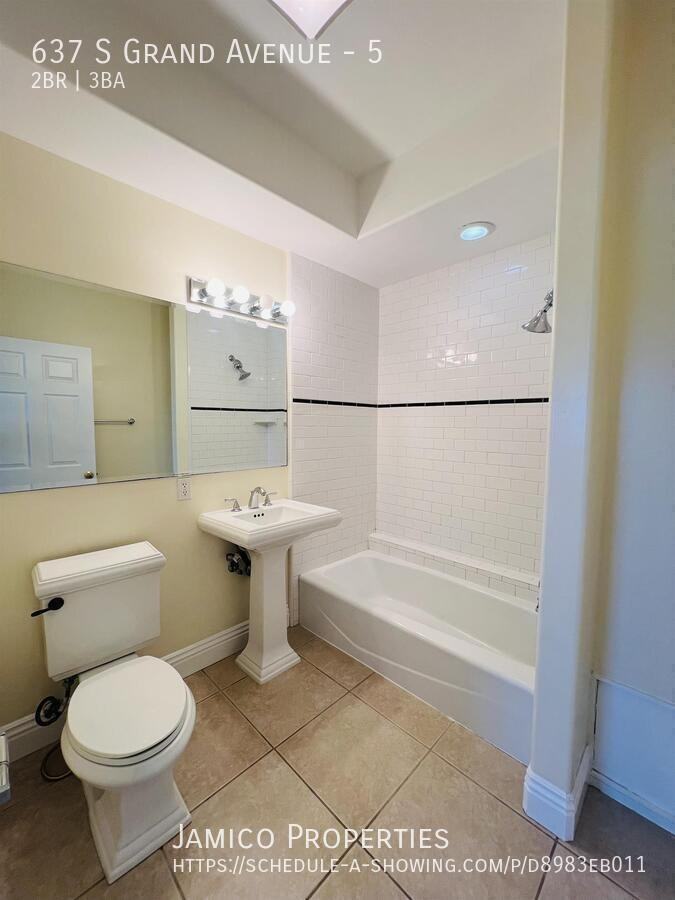 637 S Grand Ave #5 - Photo 6 of 13