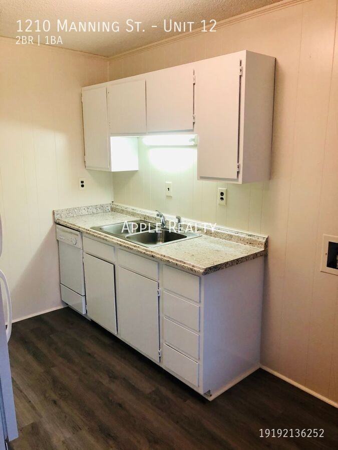 1210 Manning St #12 - Photo 4 of 8