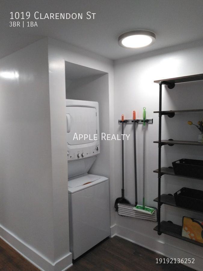 1019 Clarendon St - Photo 5 of 10