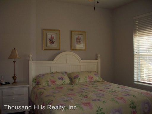 680 Emerald Point Dr - Photo 3 of 8