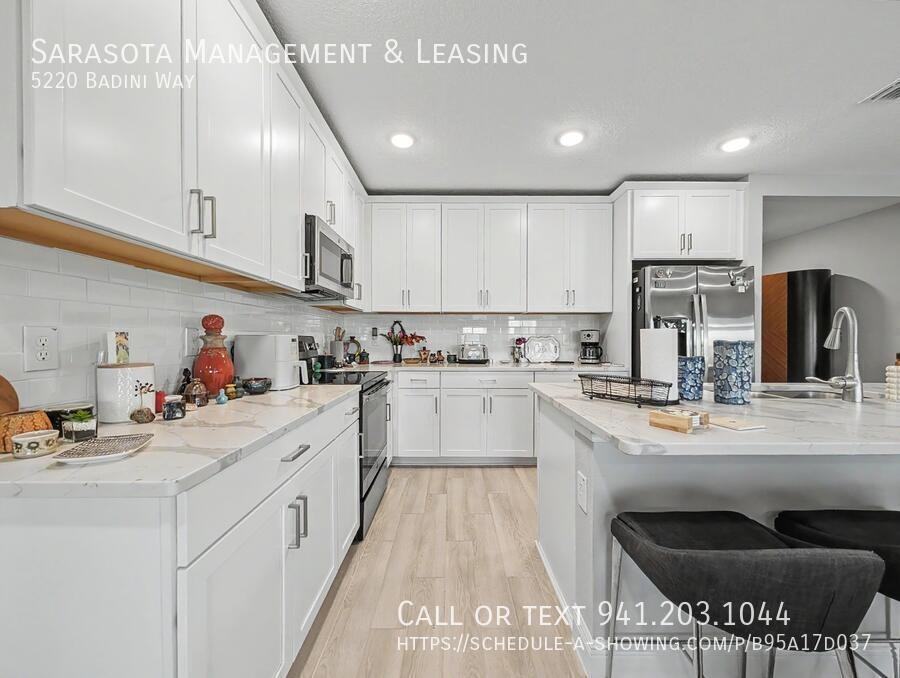 5220 Badini Way - Photo 6 of 25