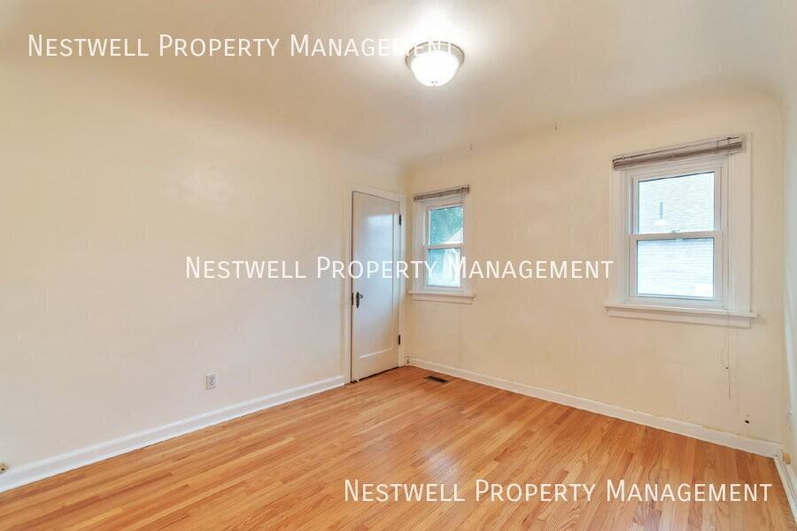 2681 S Chadwick St - Photo 7 of 31