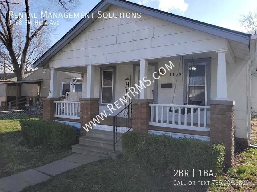 1168 Sw High Ave - Photo 2 of 18
