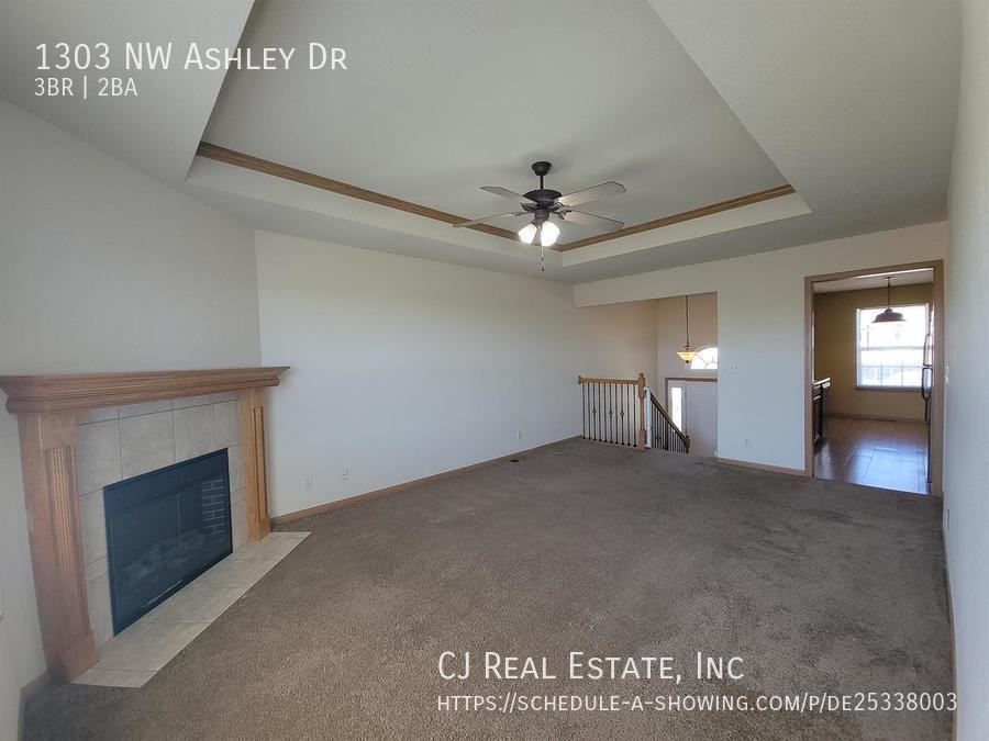 1303 Nw Ashley Dr - Photo 2 of 10