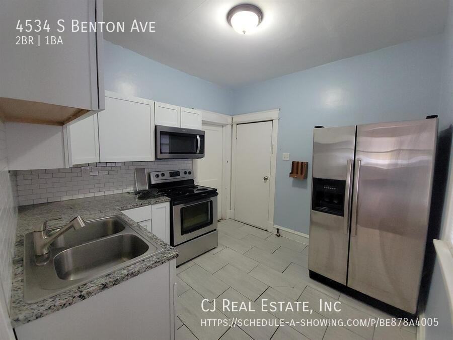 4534 S Benton Ave - Photo 4 of 9