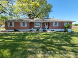 featured image of 701 Nw Hearnes Ave