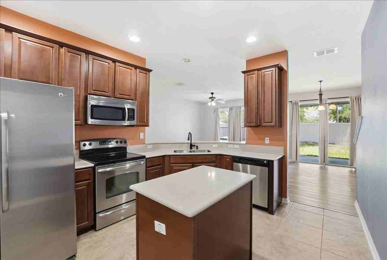 5427 Leighton Ln - Photo 7 of 14