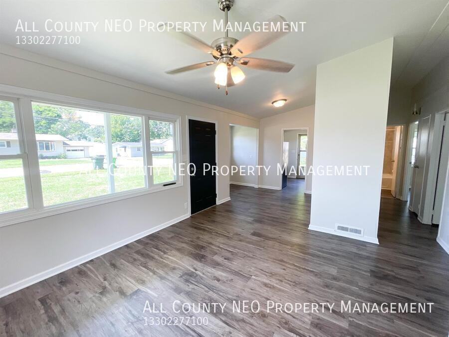 2470 Center Ave - Photo 4 of 20