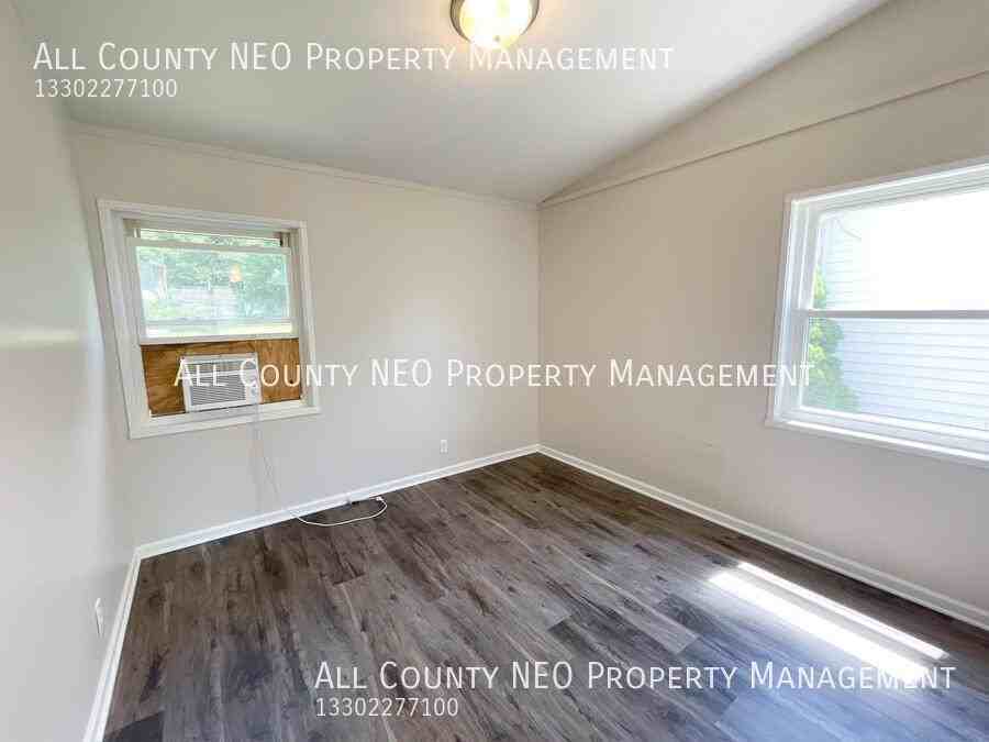 2470 Center Ave - Photo 5 of 20