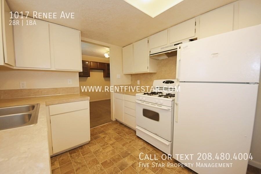 1017 Renee Ave - Photo 5 of 10