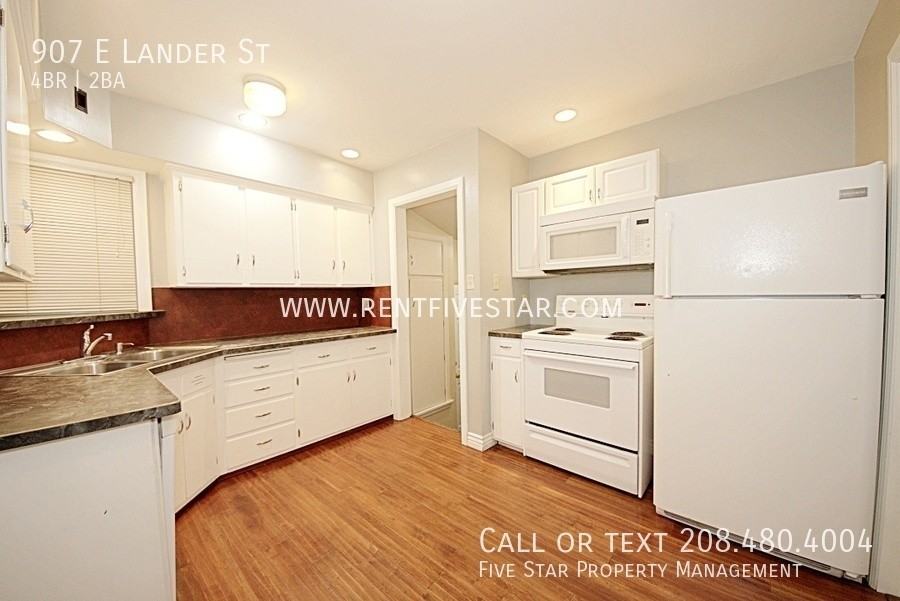 907 E Lander St - Photo 5 of 18