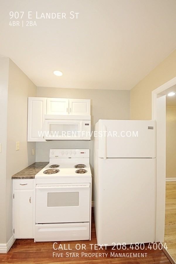 907 E Lander St - Photo 7 of 18