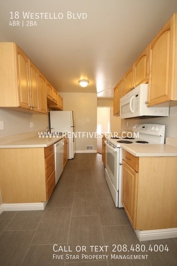 18 Westello Blvd - Photo 3 of 10