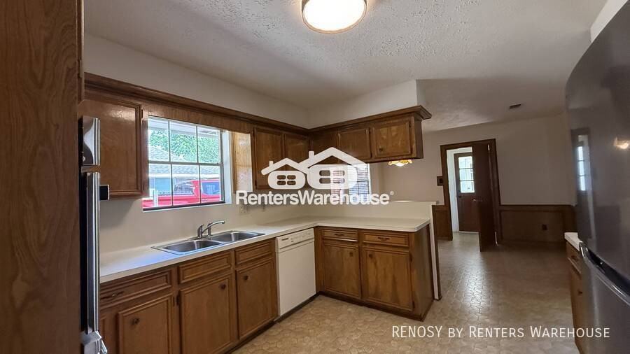 6223 Denmark Dr - Photo 7 of 50