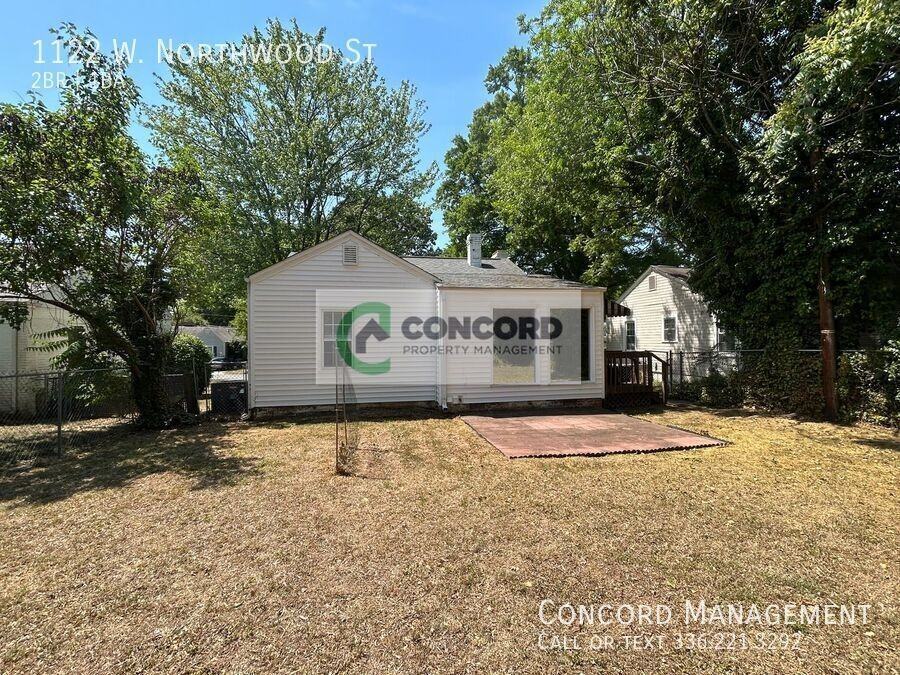 1122 W Northwood St - Photo 3 of 17