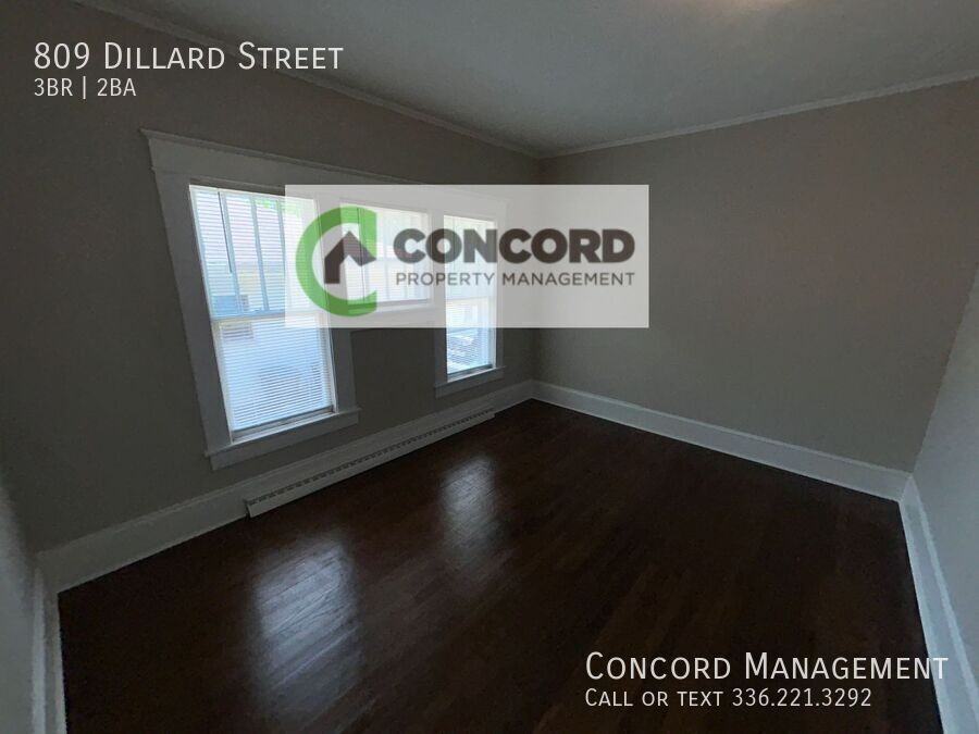 809 Dillard St - Photo 6 of 20