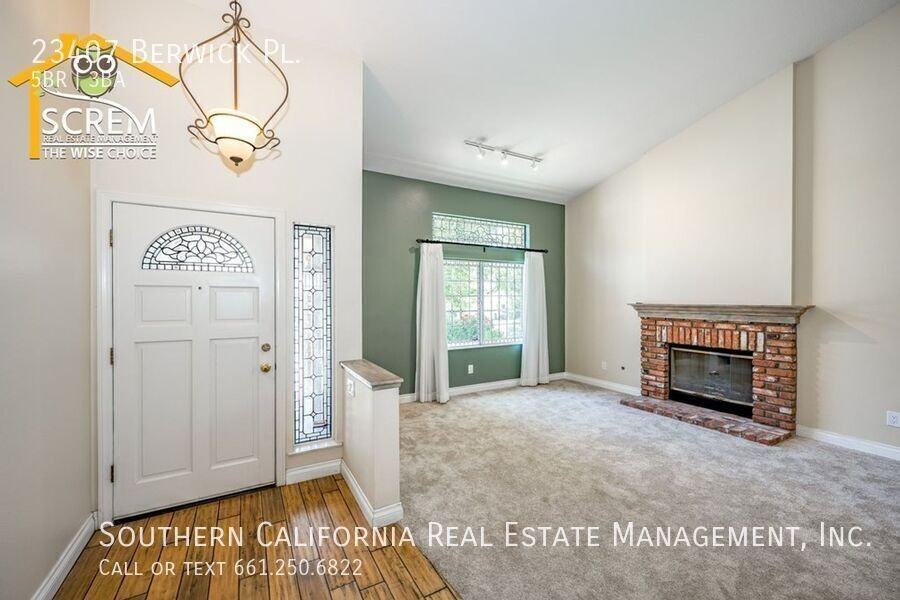 23407 Berwick Pl - Photo 4 of 33